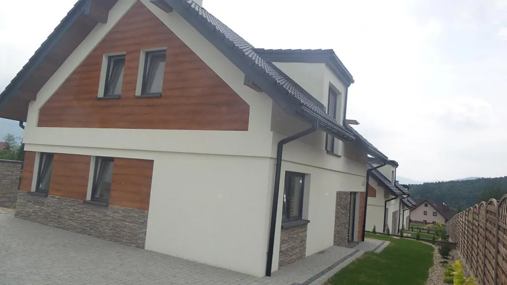 SŁOWACJA: NOWOCZESNY KOMPLEKS DOMKÓW